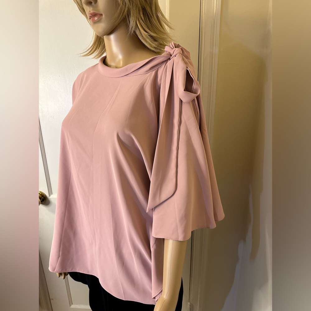 NWOT - SHEIN Mulvari Knot Shoulder Asymmetrical Batwing Sleeve Top - Size L - Picture 6 of 6
